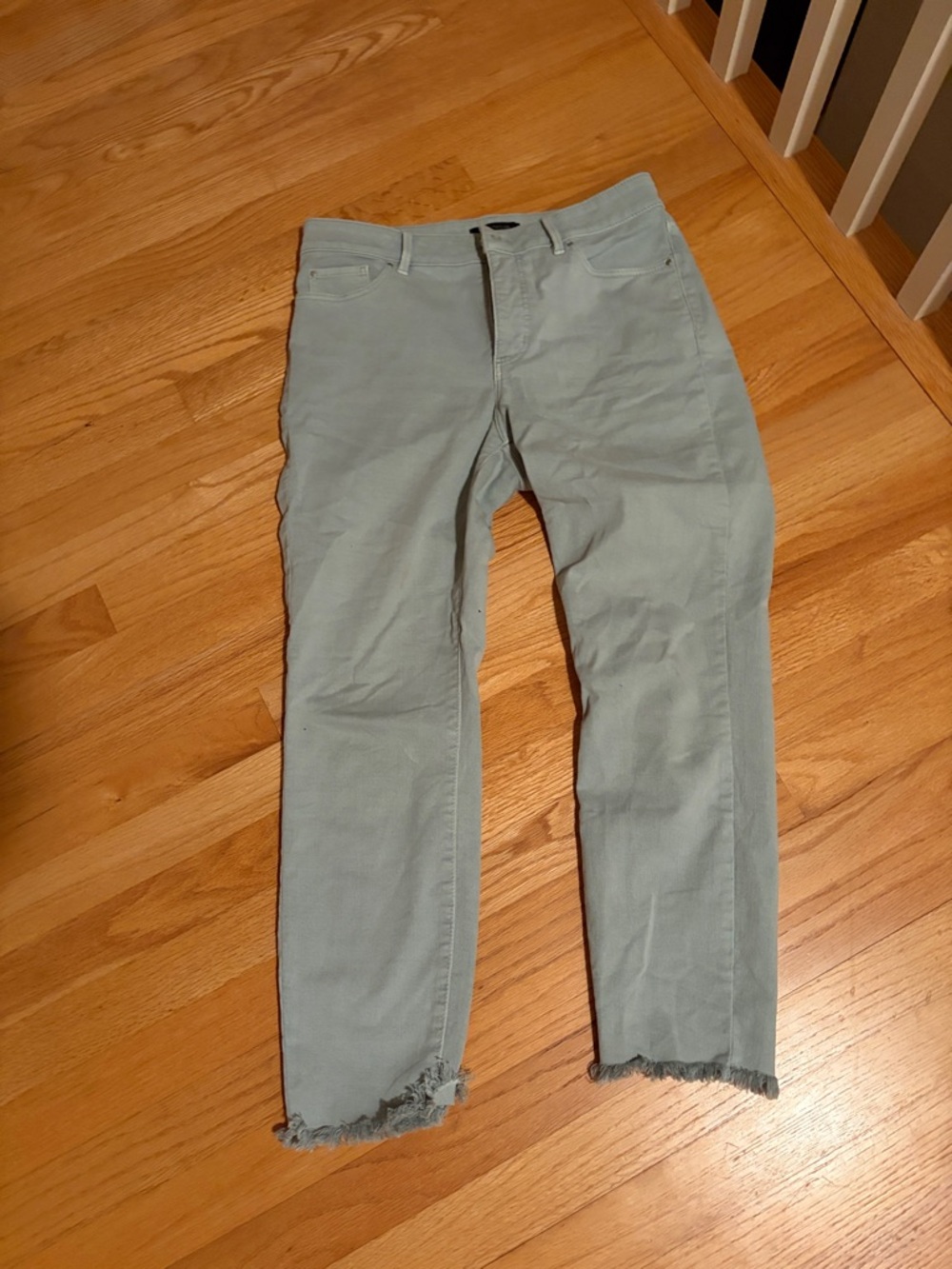Ann Taylor Women’s Mint Green Frayed Hem Jeans